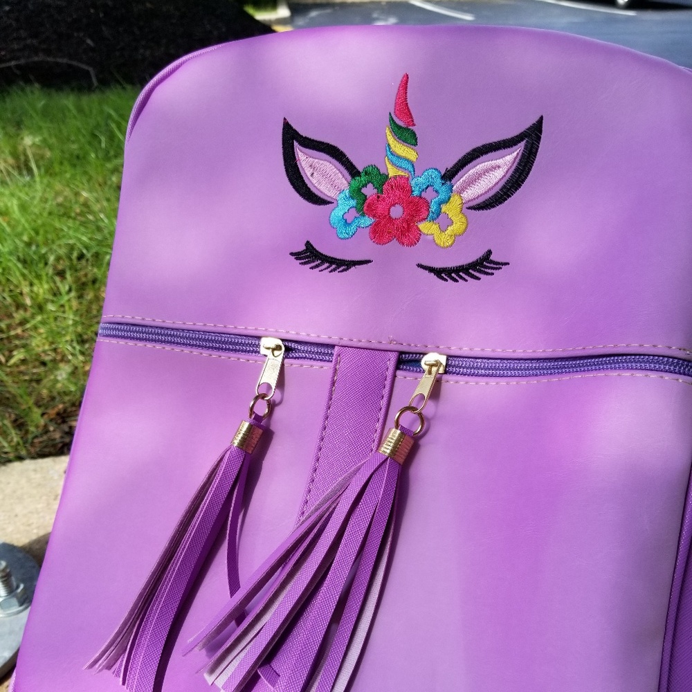 Unicorn Magic Backpack Color changes with Sun - Picture 4 of 4